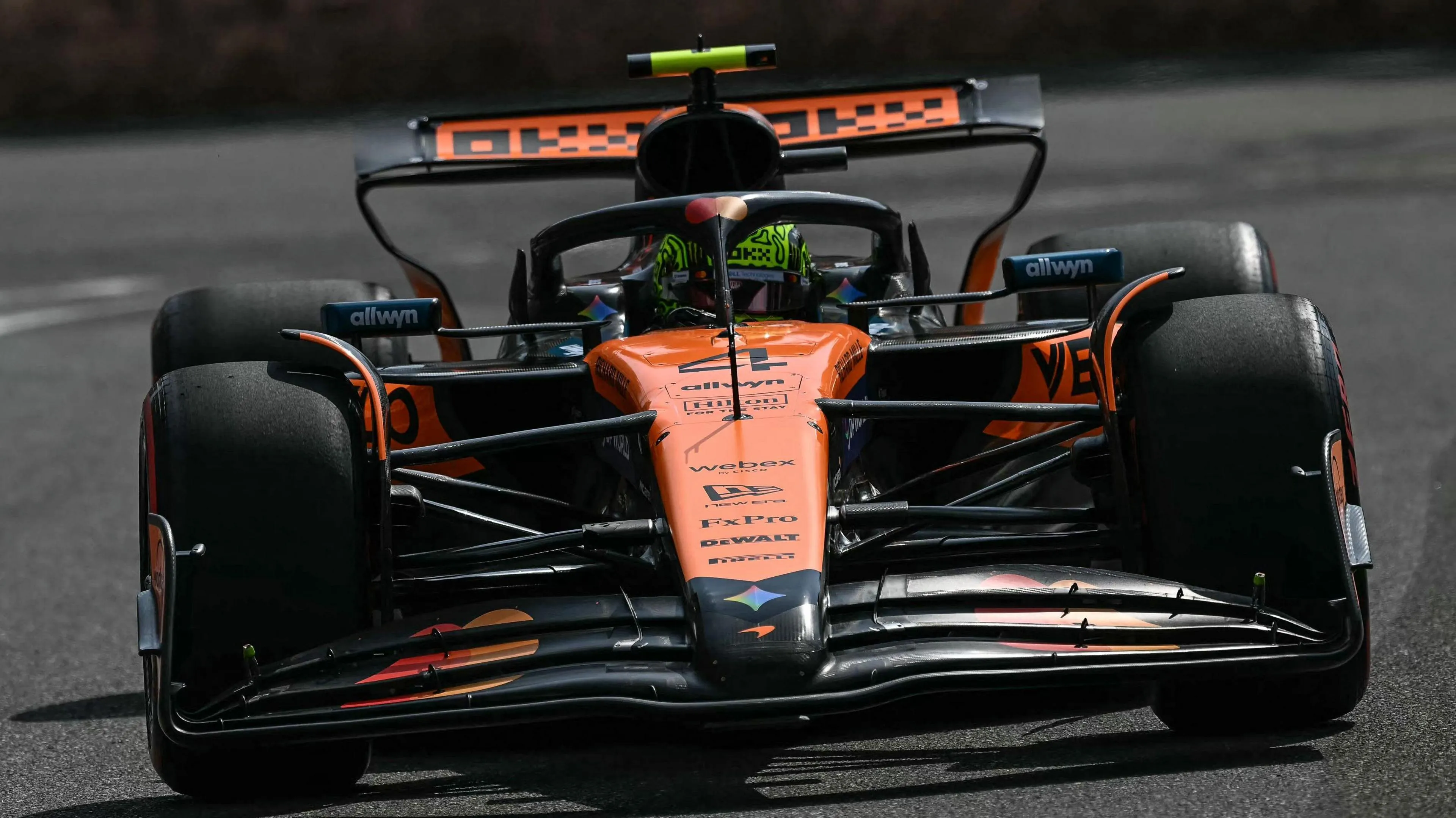 Lando Norris Edges Out Oscar Piastri in Baku Practice